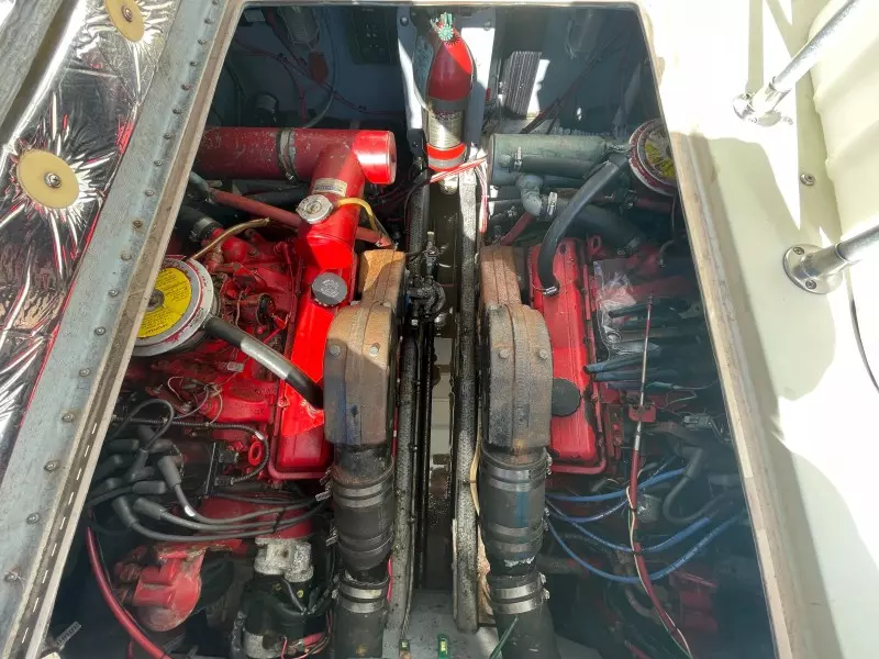 1985 Topaz 29 Sportfish