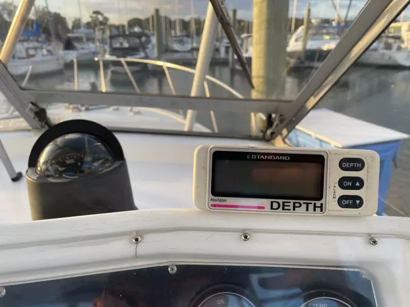 1985 Topaz 29 Sportfish