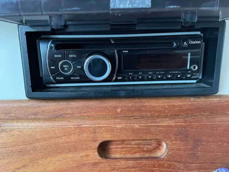 1985 Topaz 29 Sportfish