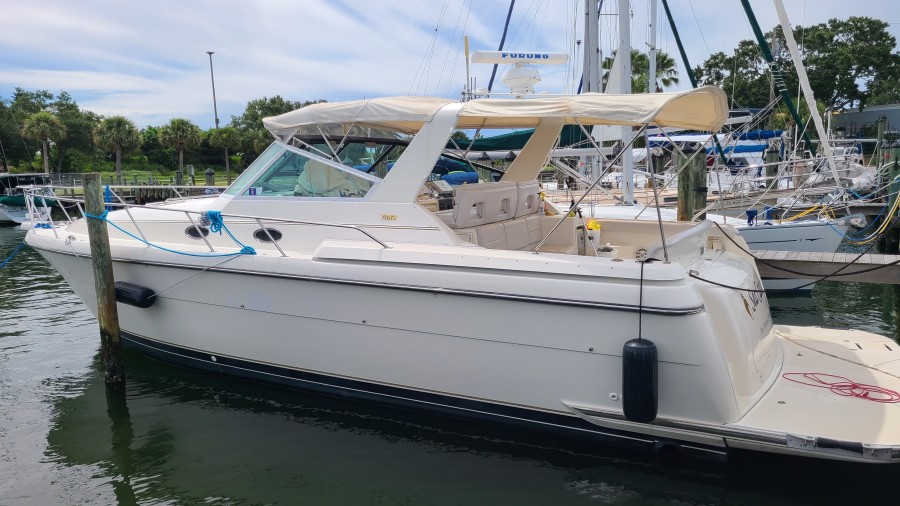 1996 Tiara Yachts 400 Express