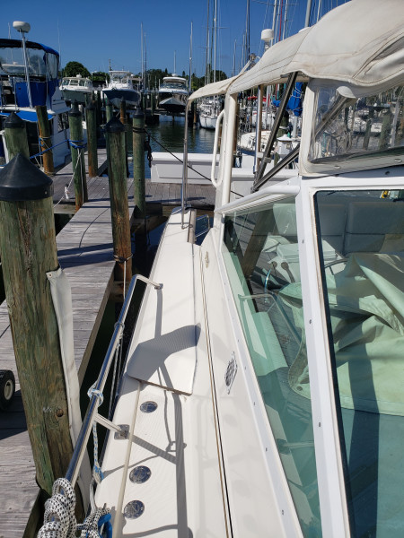1996 Tiara Yachts 400 Express