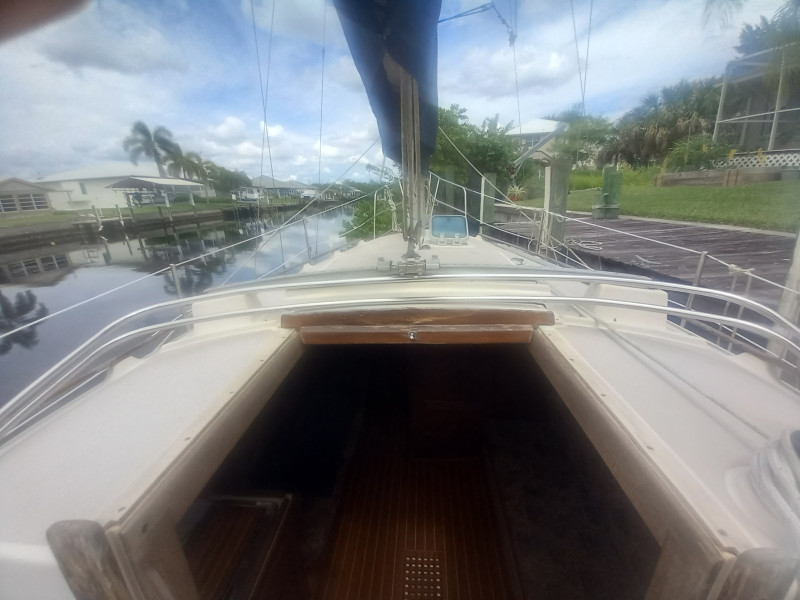 1987 Island Packet 27
