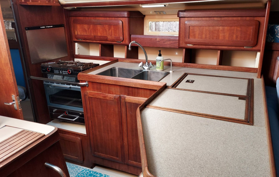 1994 Hunter Legend 37.5