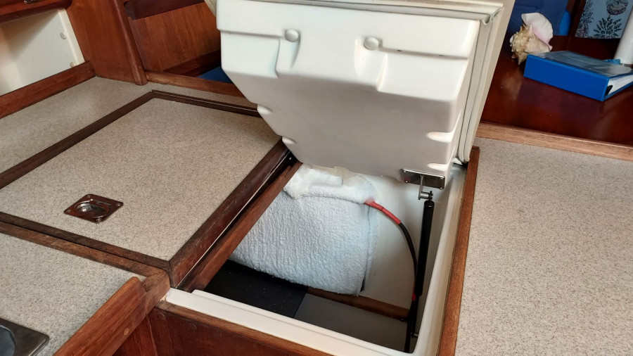 1994 Hunter Legend 37.5