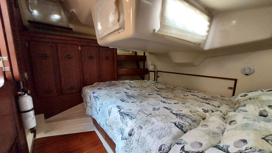 1994 Hunter Legend 37.5