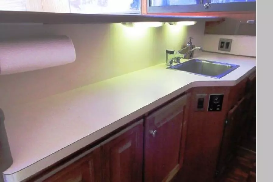 1987 Viking 48 Convertible