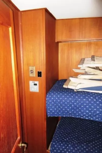 1987 Viking 48 Convertible