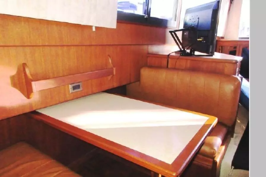 1987 Viking 48 Convertible