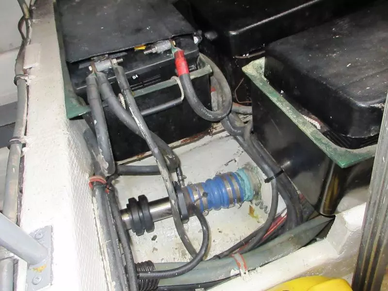 1987 Viking 48 Convertible