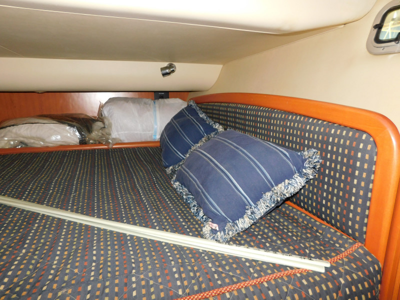 2008 Hunter 49