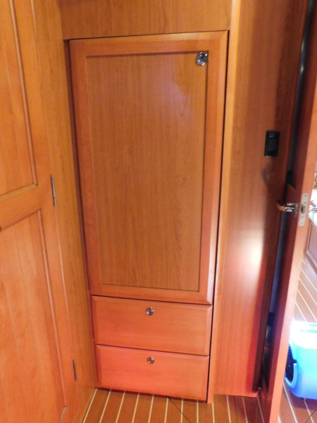 2008 Hunter 49