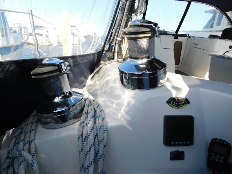 2008 Hunter 49