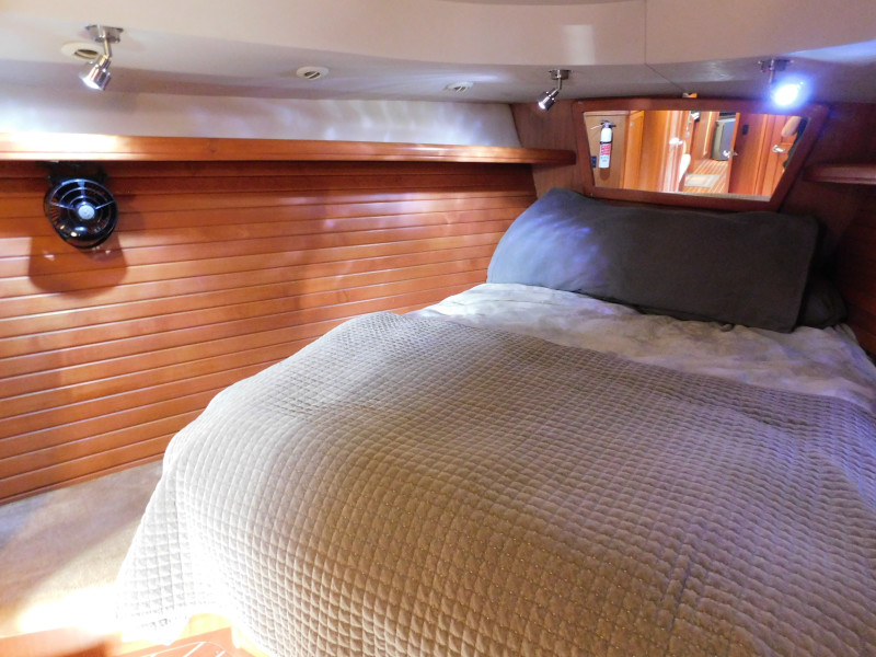 2008 Hunter 49