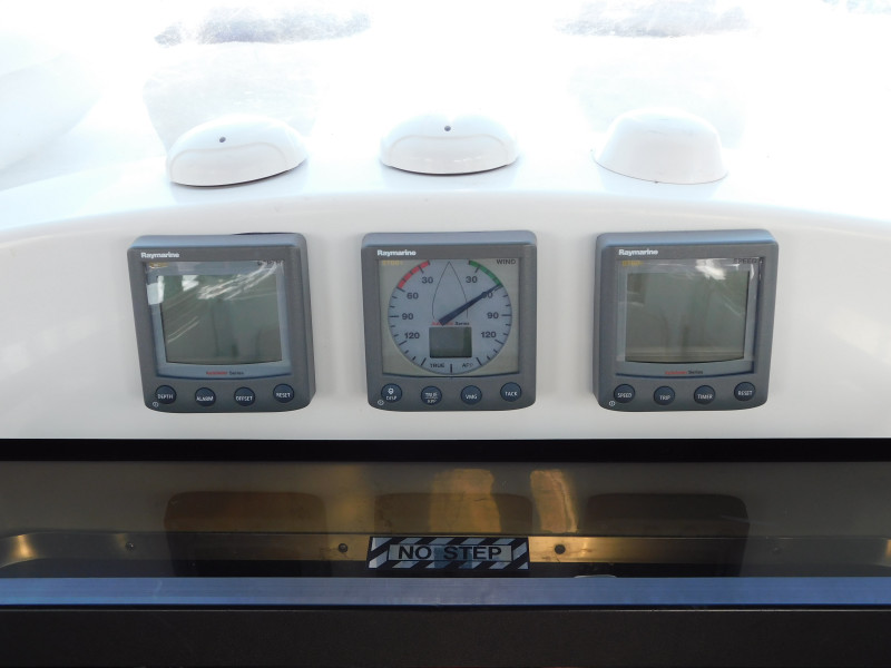 2008 Hunter 49