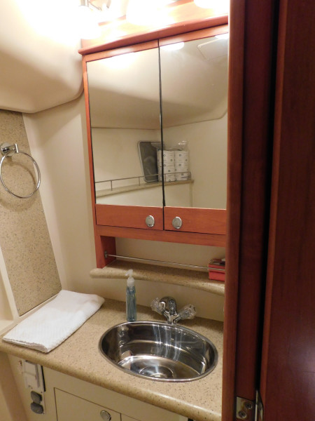 2008 Hunter 49
