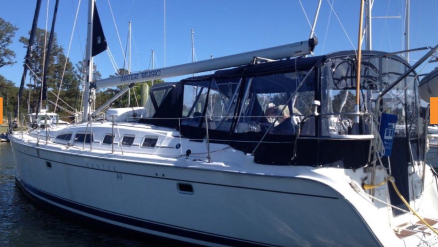 2008 Hunter 49