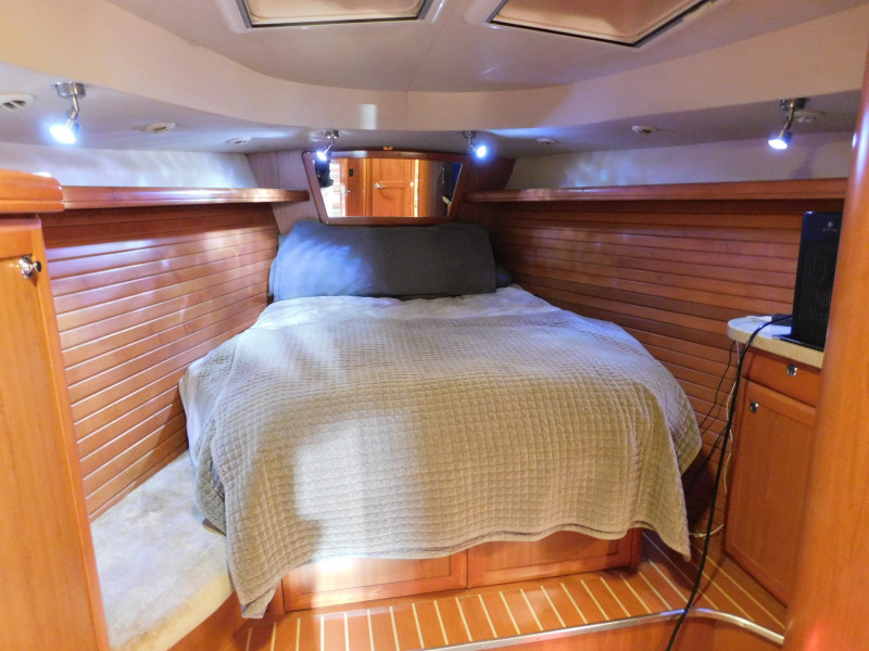 2008 Hunter 49