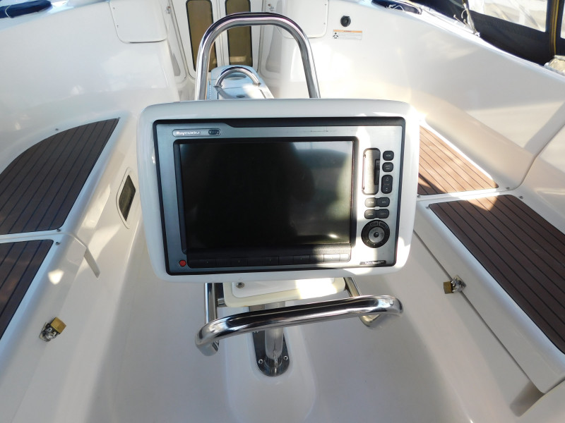2008 Hunter 49