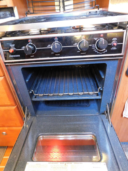 2008 Hunter 49