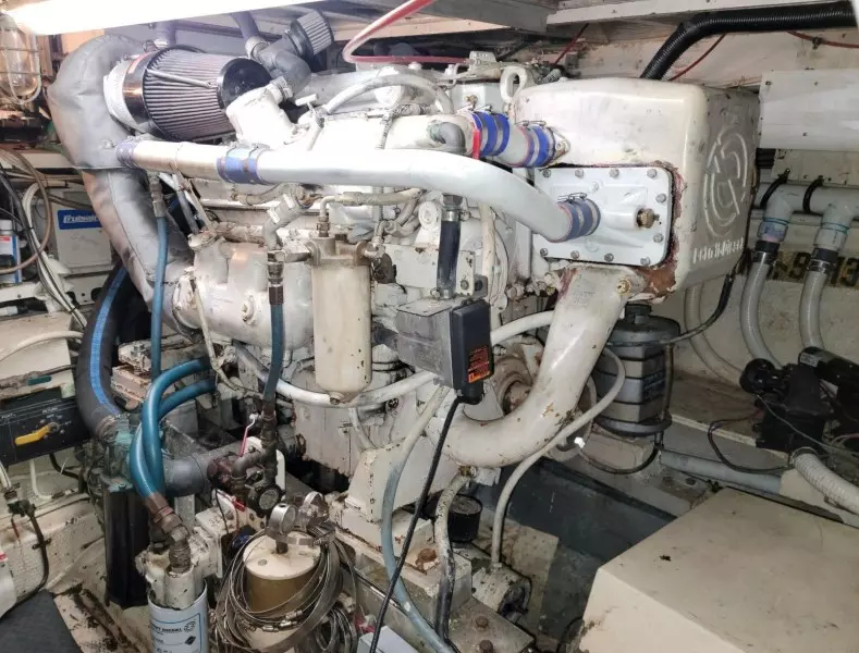 48ft Hatteras Yacht For Sale