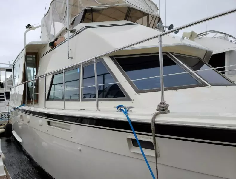 48ft Hatteras Yacht For Sale