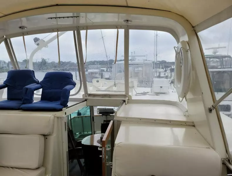 48ft Hatteras Yacht For Sale