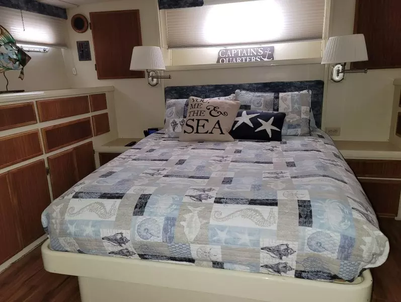 48ft Hatteras Yacht For Sale