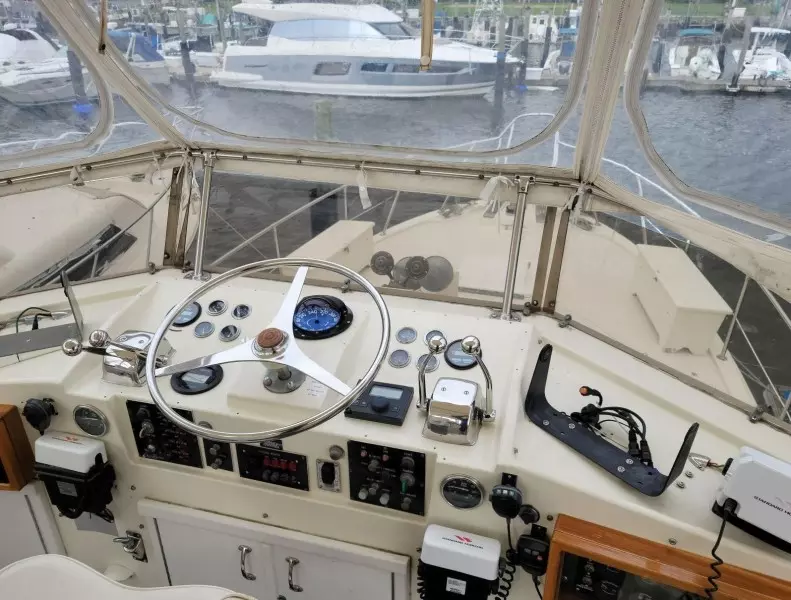 48ft Hatteras Yacht For Sale