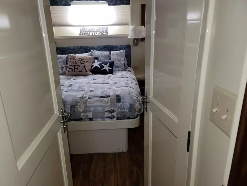 48ft Hatteras Yacht For Sale