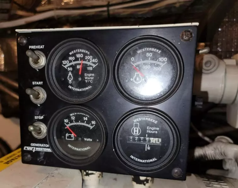 48ft Hatteras Yacht For Sale