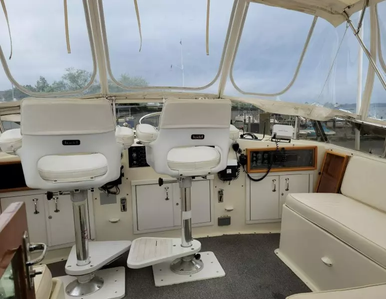 48ft Hatteras Yacht For Sale