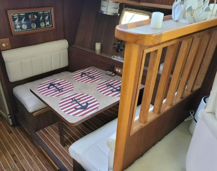 48ft Hatteras Yacht For Sale