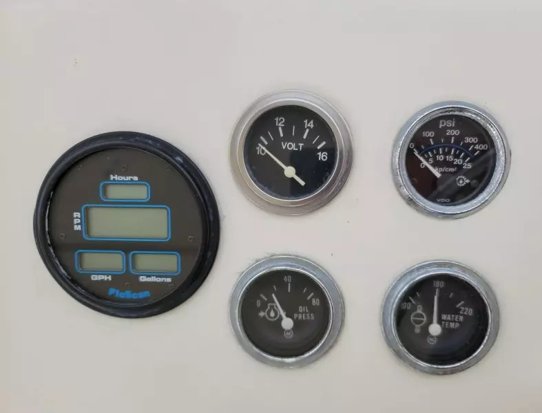 48ft Hatteras Yacht For Sale