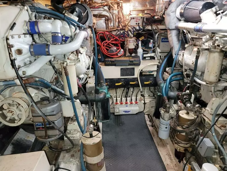 48ft Hatteras Yacht For Sale