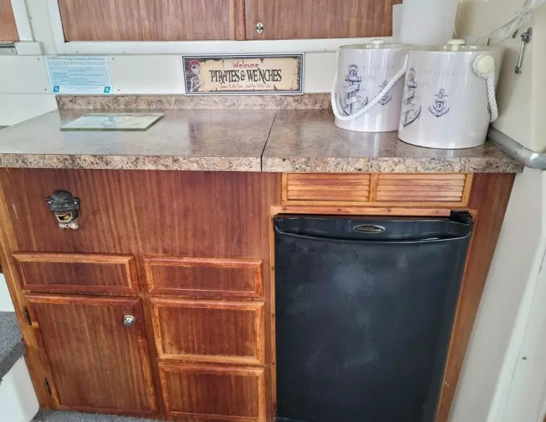 48ft Hatteras Yacht For Sale