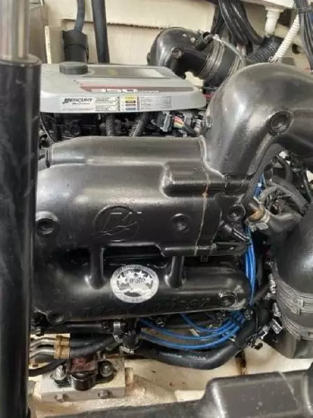 2015 Sea Ray 330 Sundancer