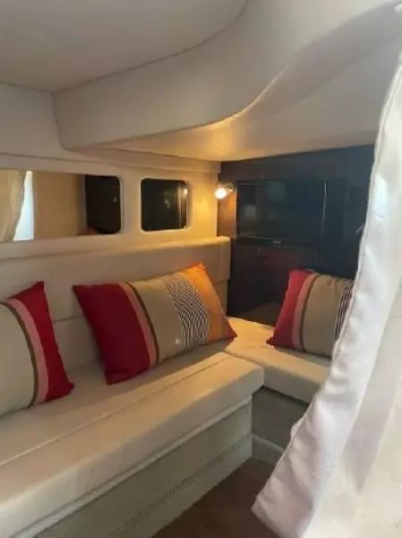 2015 Sea Ray 330 Sundancer