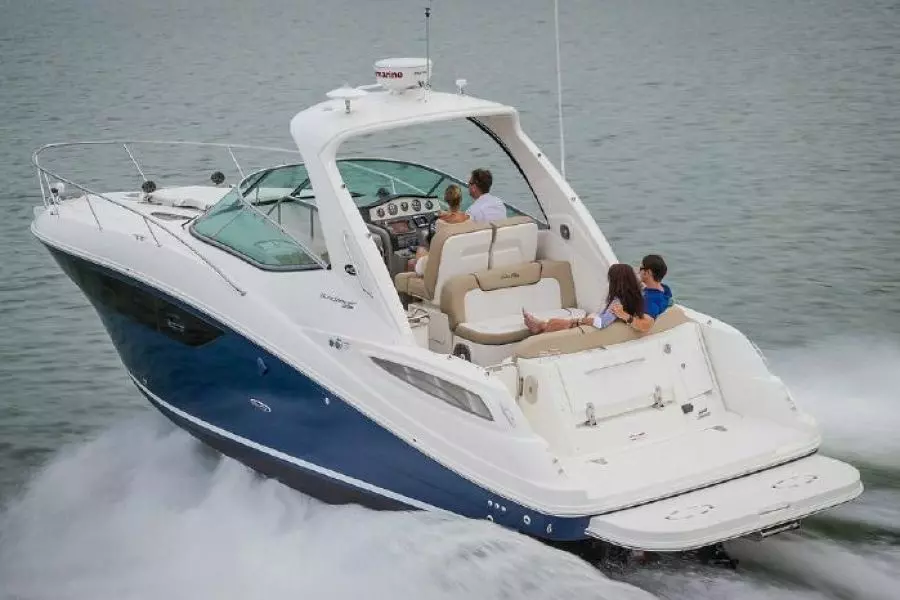 2015 Sea Ray 330 Sundancer