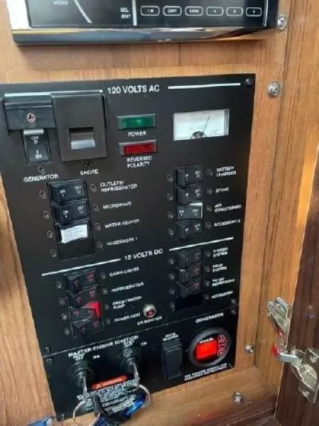 2015 Sea Ray 330 Sundancer