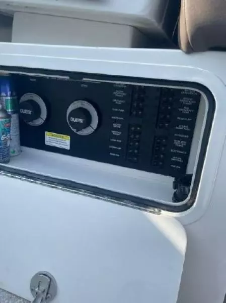 2015 Sea Ray 330 Sundancer