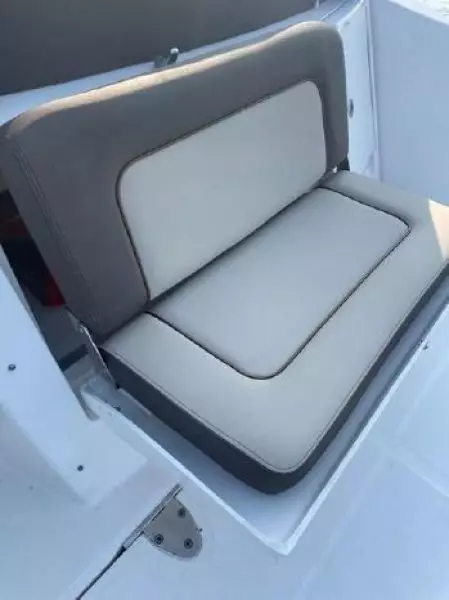 2015 Sea Ray 330 Sundancer