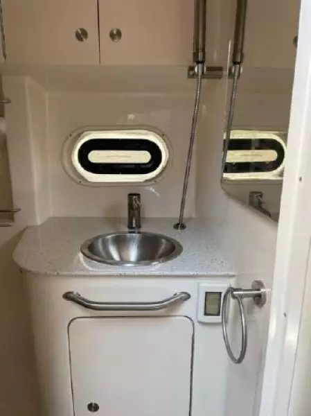 2015 Sea Ray 330 Sundancer