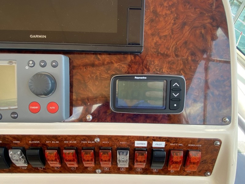 1999 Maxum 4100 SCA
