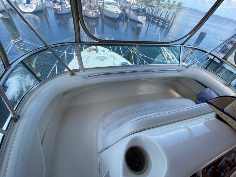 1999 Maxum 4100 SCA