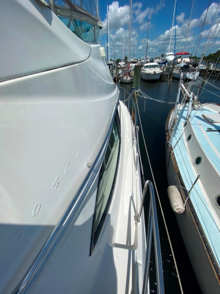 1999 Maxum 4100 SCA