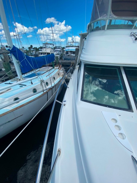 1999 Maxum 4100 SCA
