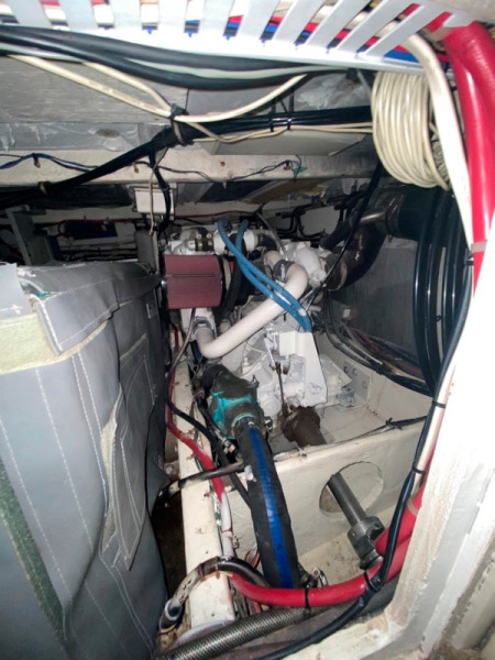 1999 Maxum 4100 SCA