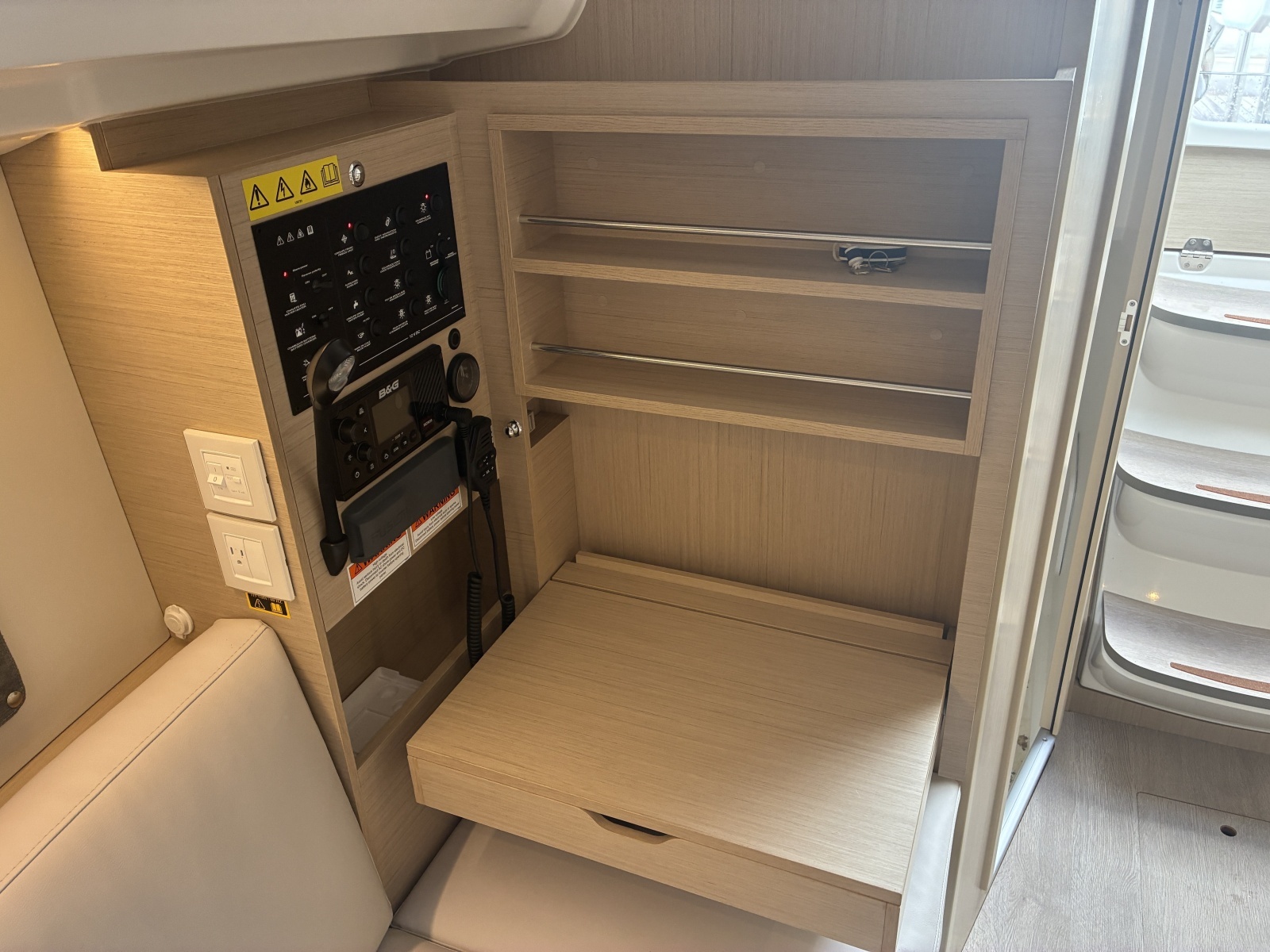 Beneteau Oceanis 30.1 #292 - Nav Station