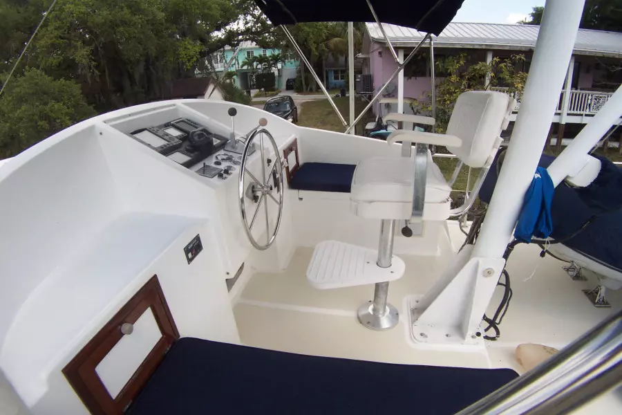 Flybridge Helm