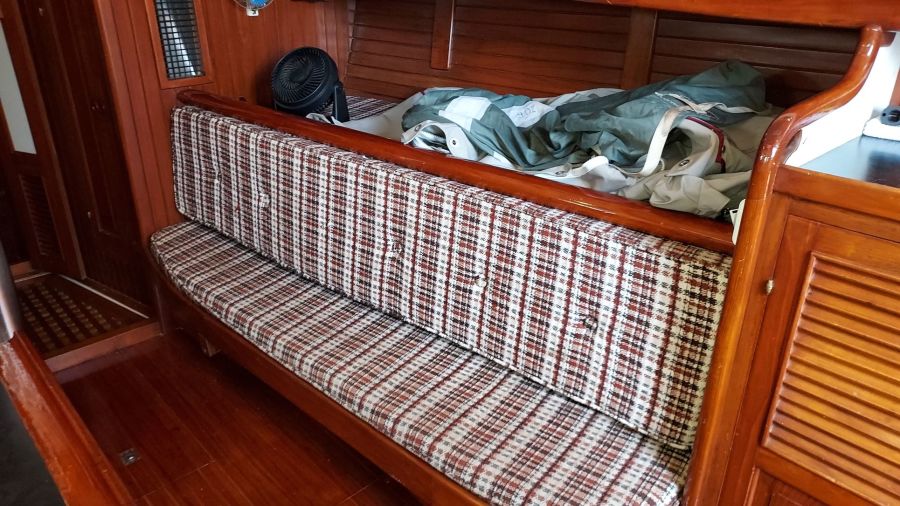 1983 Union 36